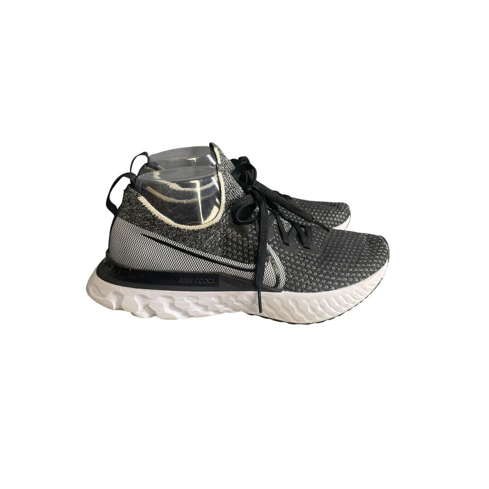 Nike Women’s React Infinity Run Flyknit Athletic Sneakers Size-9.5